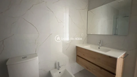 Apartamento T1 para Arrendamento em Póvoa de Varzim, Beiriz e Argivai