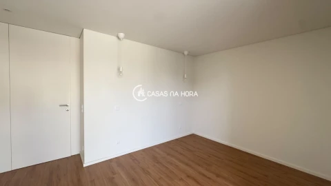 Apartamento T1 para Arrendamento em Póvoa de Varzim, Beiriz e Argivai