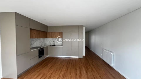 Apartamento T1 para Arrendamento em Póvoa de Varzim, Beiriz e Argivai