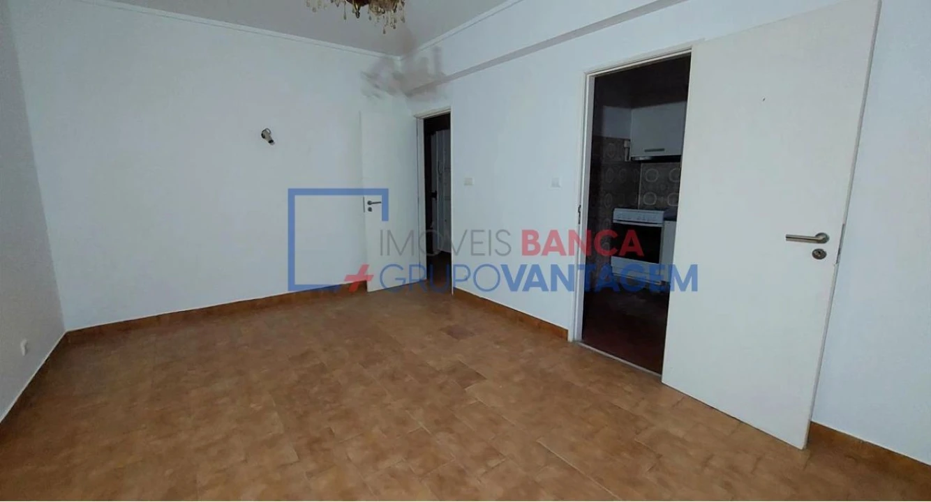 Apartamento T2 para Venda em Algueirão-Mem Martins Foto 5