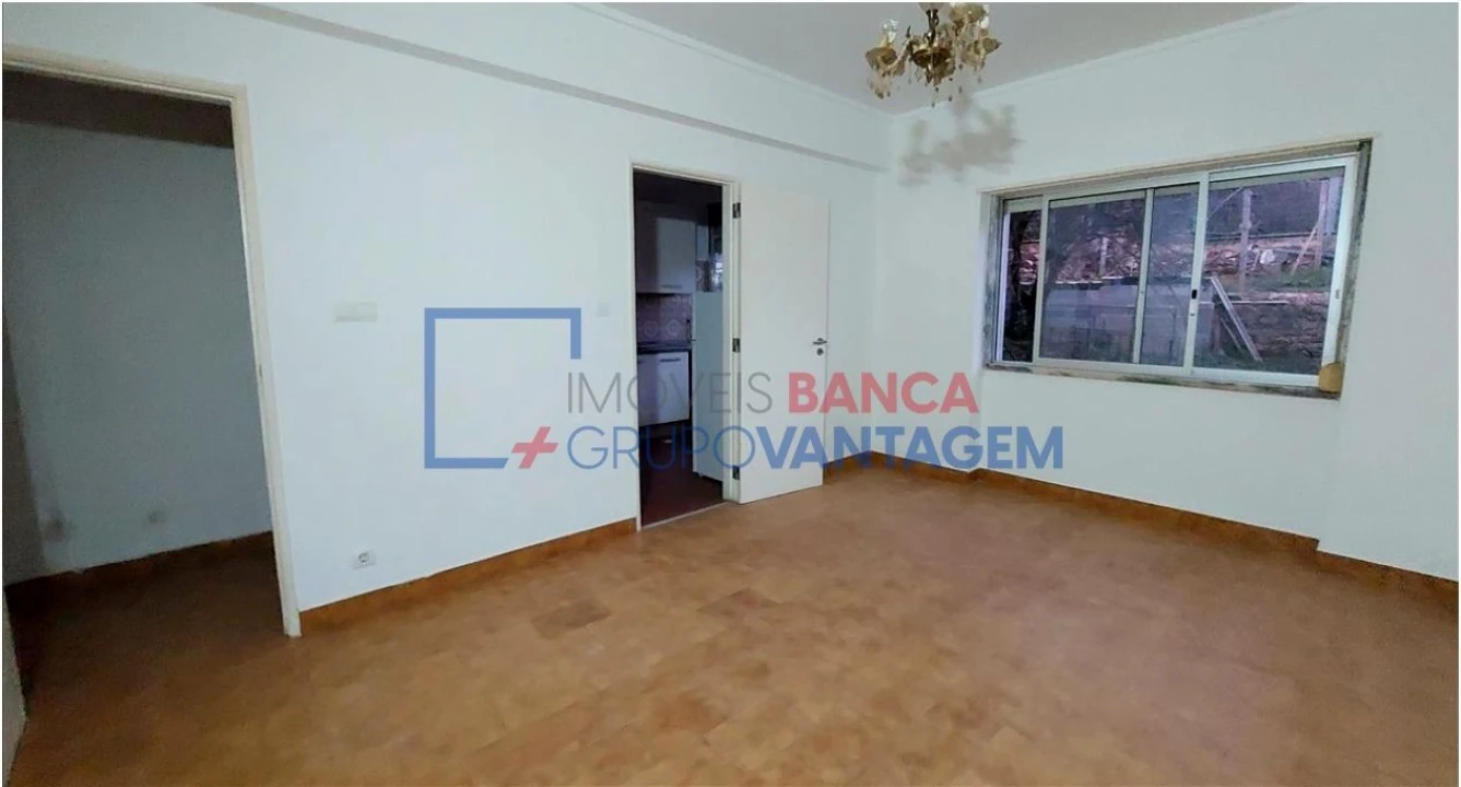 Apartamento T2 para Venda em Algueirão-Mem Martins Foto 2