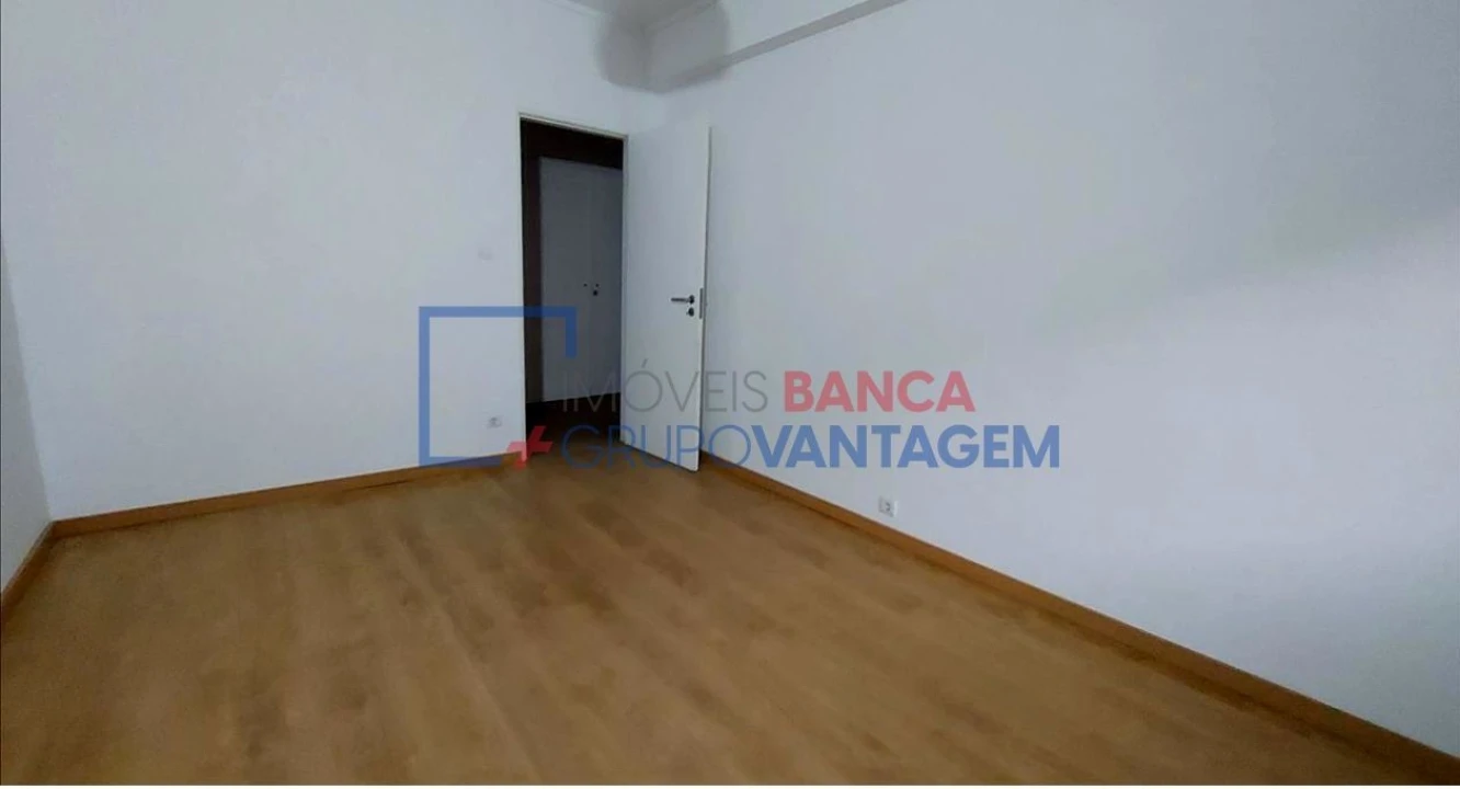 Apartamento T2 para Venda em Algueirão-Mem Martins Foto 11