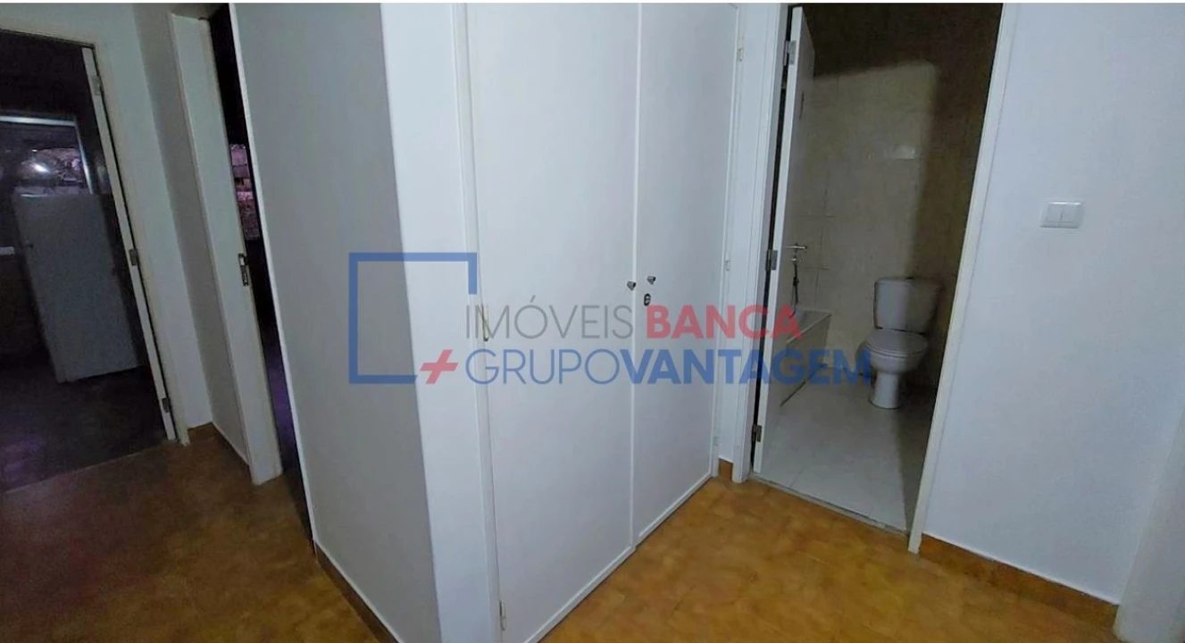 Apartamento T2 para Venda em Algueirão-Mem Martins Foto 12