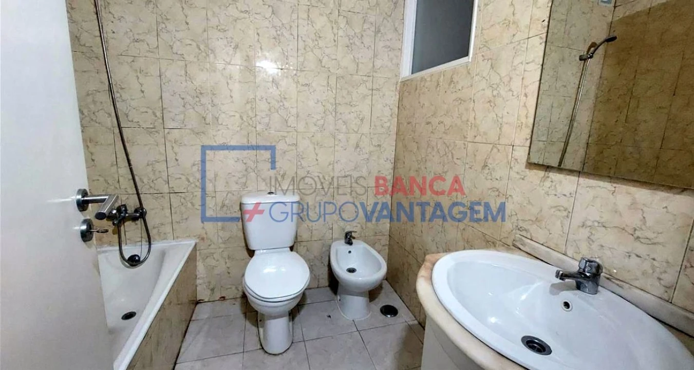 Apartamento T2 para Venda em Algueirão-Mem Martins Foto 14