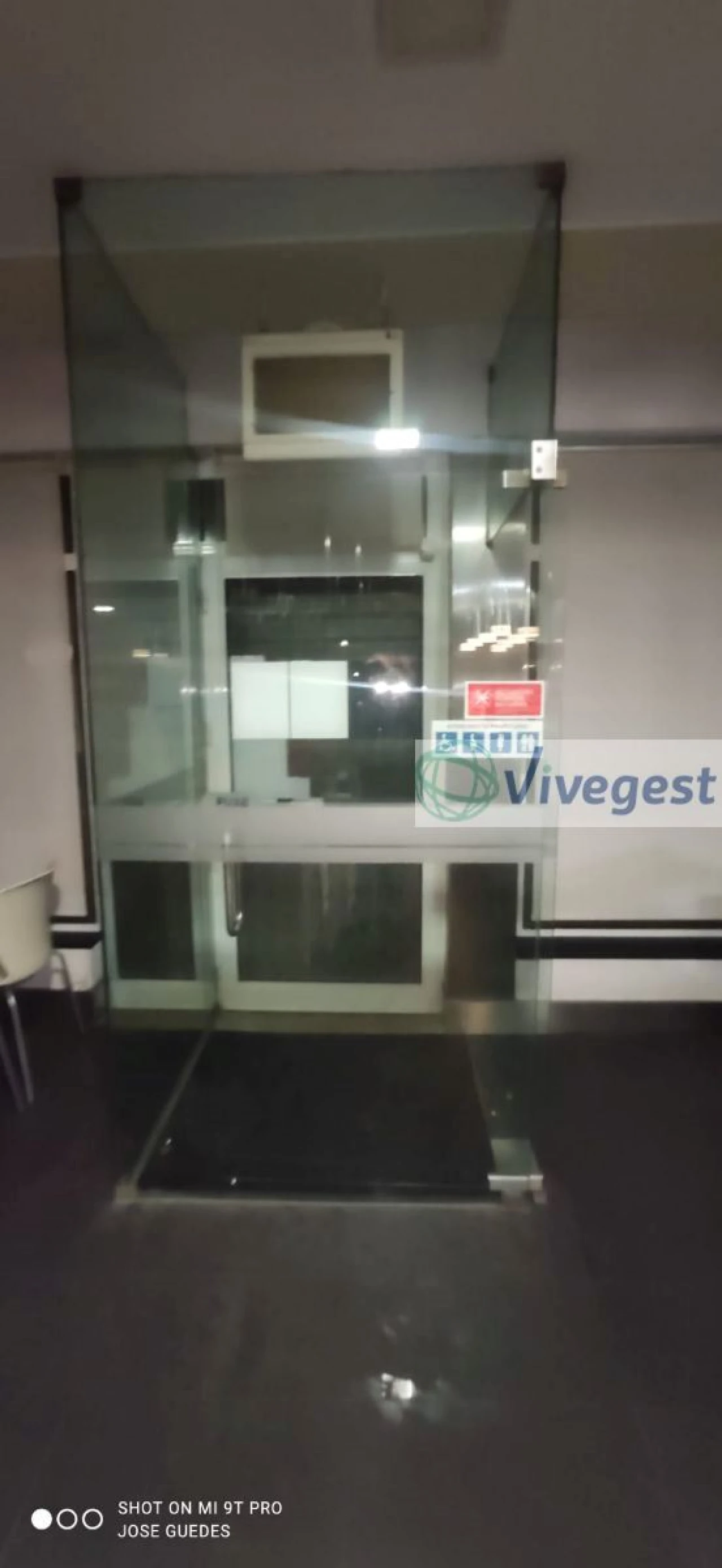 Loja para Arrendamento em Alfena Foto 3