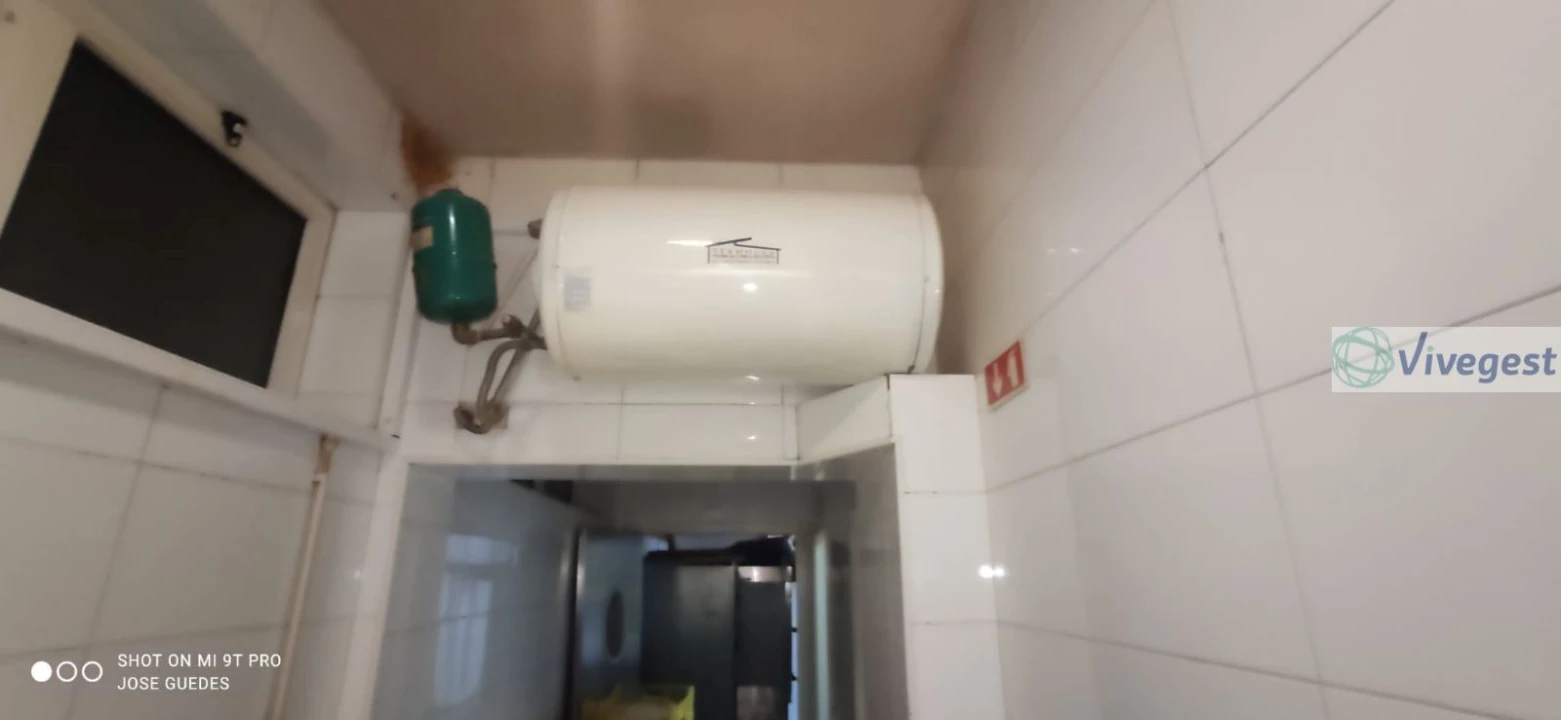 Loja para Arrendamento em Alfena Foto 10