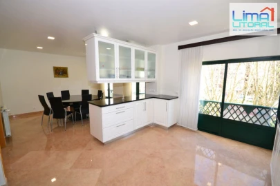 Apartamento T4 para Venda em Leiria, Pousos, Barreira e Cortes