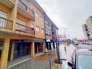 Loja para Venda em Paços de Ferreira