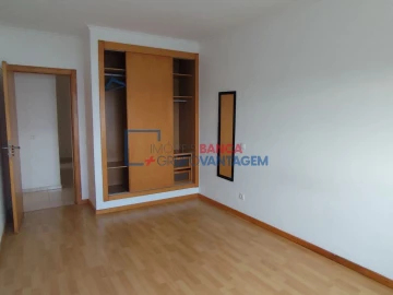 Apartamento T2 para Venda em Azambuja