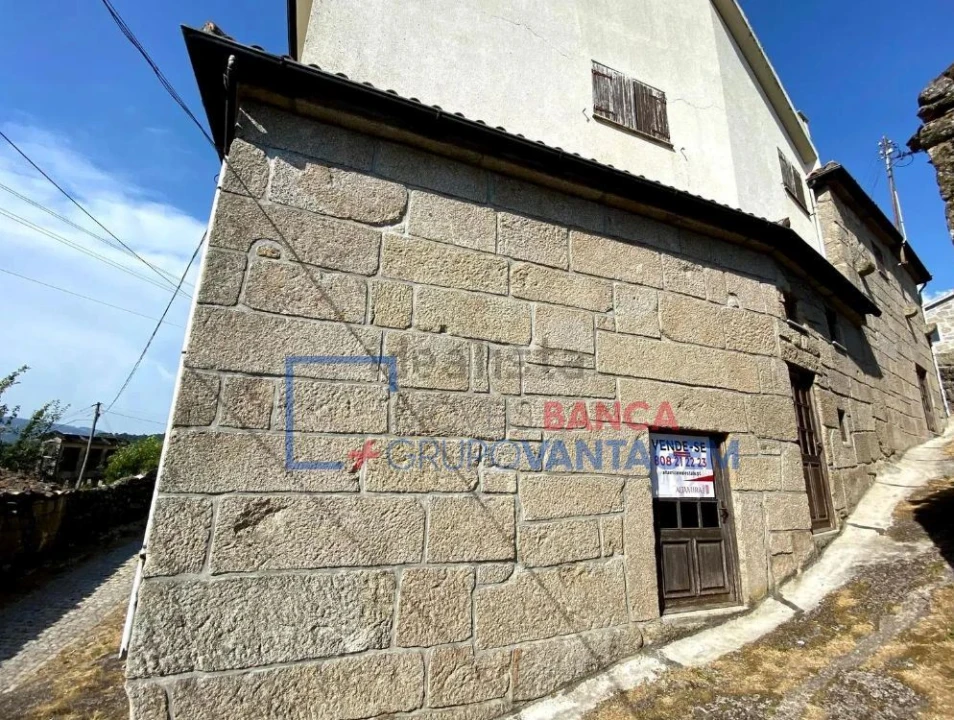 Quinta T5 para Venda em Telões Foto 3