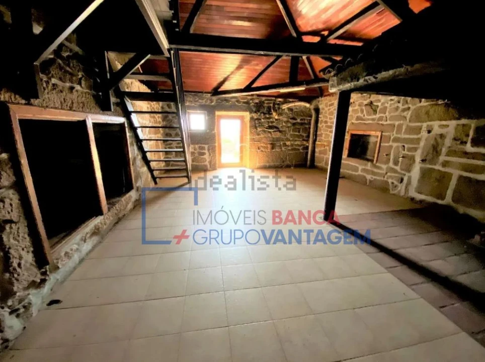 Quinta T5 para Venda em Telões Foto 8