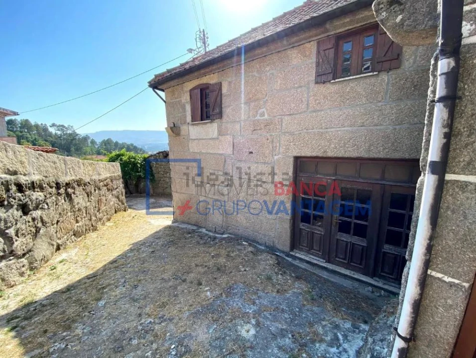 Quinta T5 para Venda em Telões Foto 2