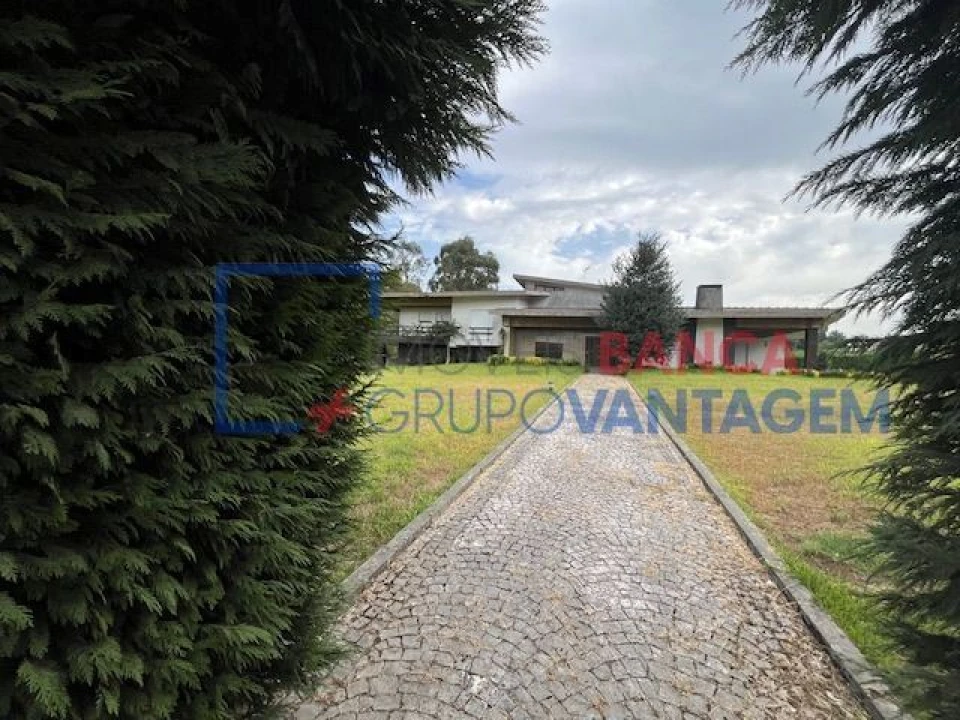 Moradia T5 para Venda em Ruivães e Novais Foto 17