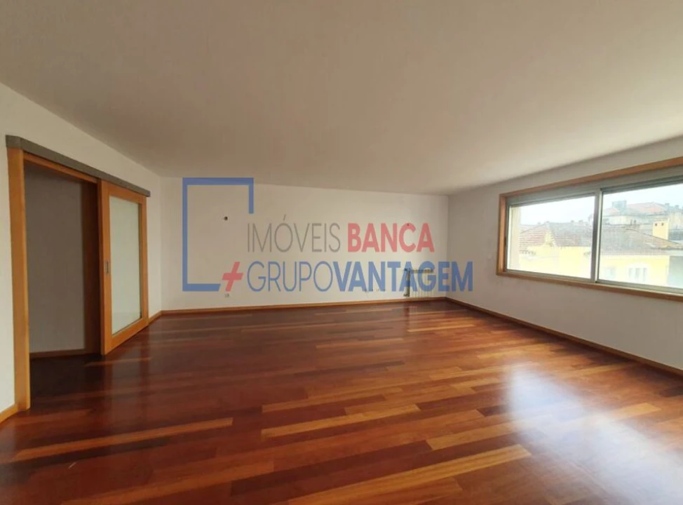 Apartamento T3 para Venda em Bonfim Foto 2