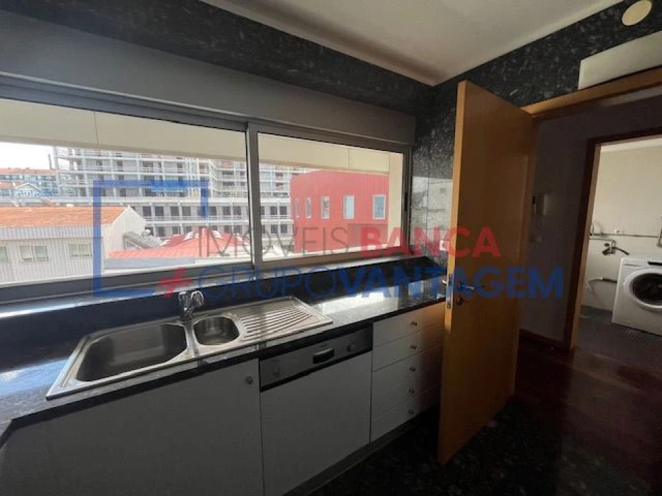 Apartamento T3 para Venda em Bonfim Foto 29