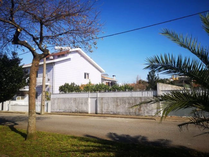 Terreno para Venda em São Mamede de Infesta e Senhora da Hora