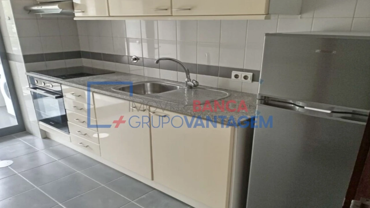 Apartamento T2 para Venda em Valongo Foto 1