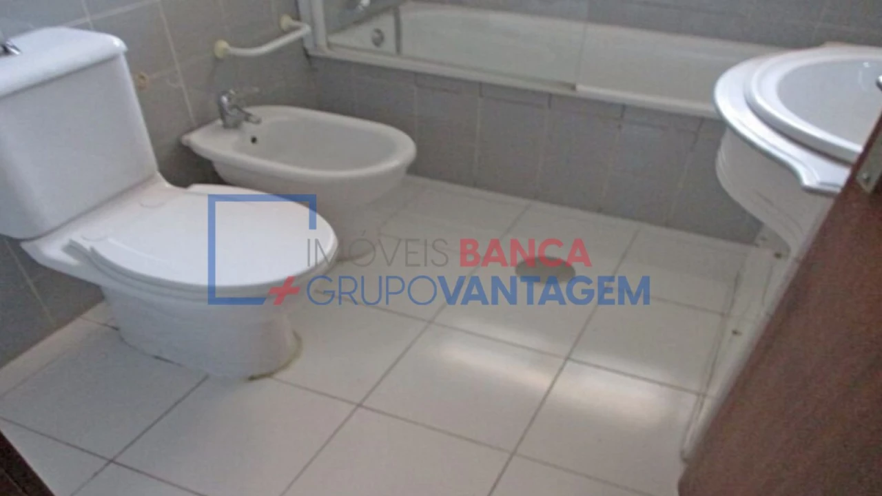 Apartamento T2 para Venda em Valongo Foto 2