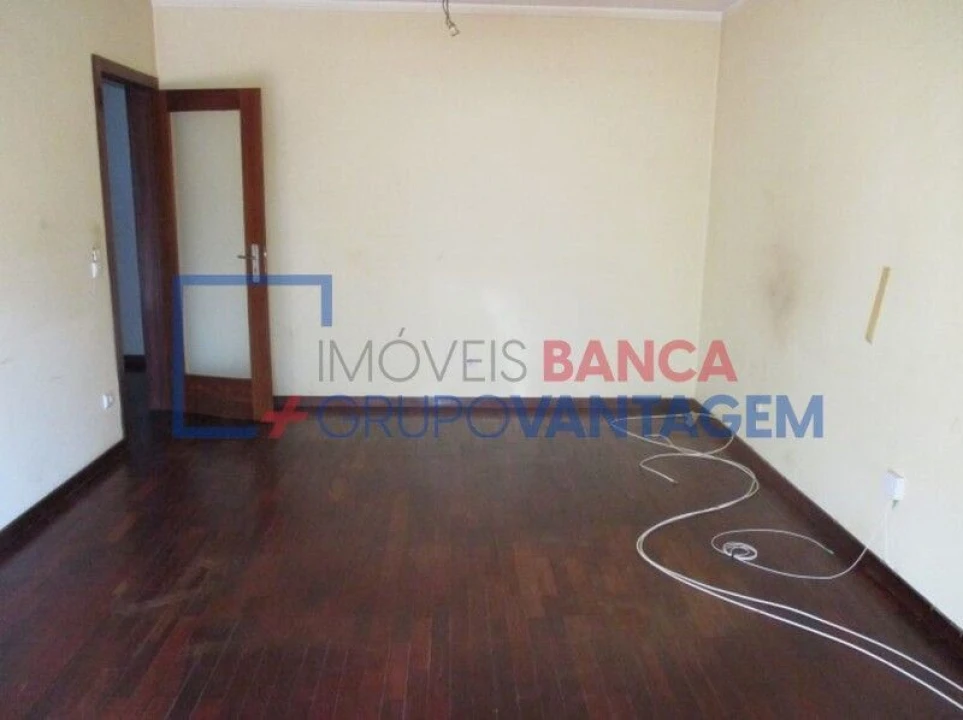 Apartamento T2 para Venda em Valongo Foto 4