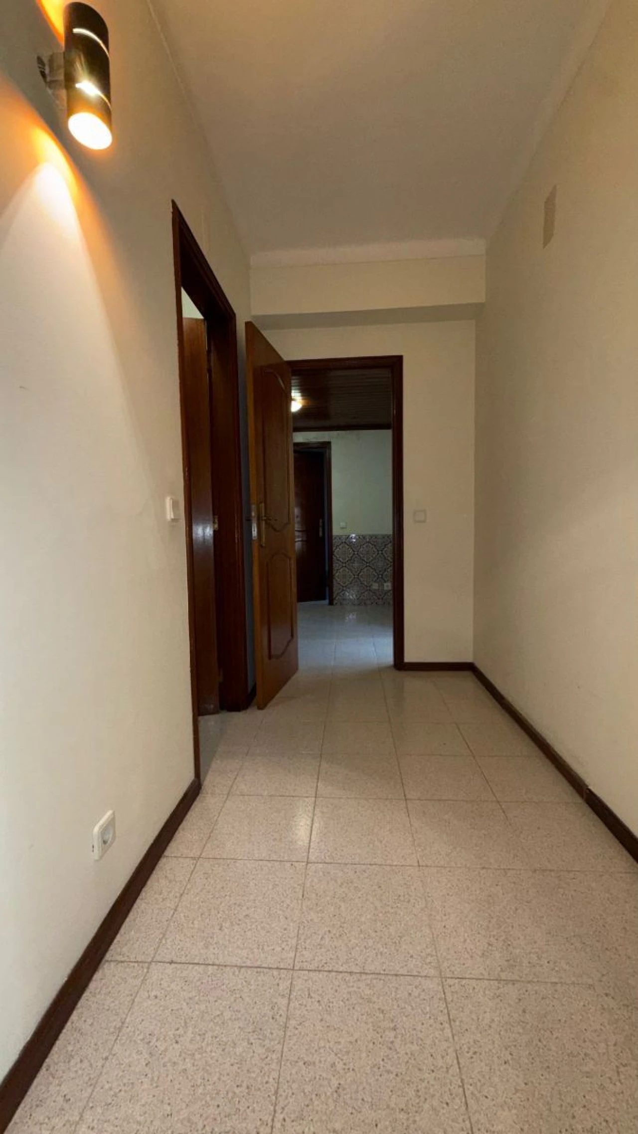 Apartamento T2 para Venda em Tavarede Foto 14