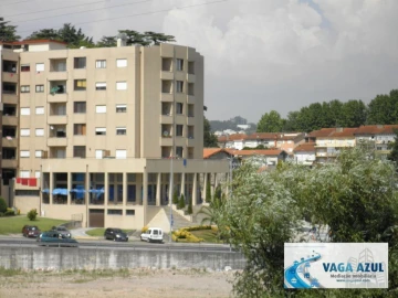 Loja para Arrendamento em Rio Tinto