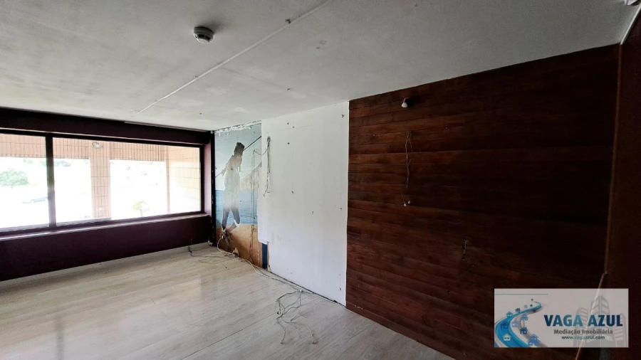 Loja para Arrendamento em Rio Tinto Foto 7