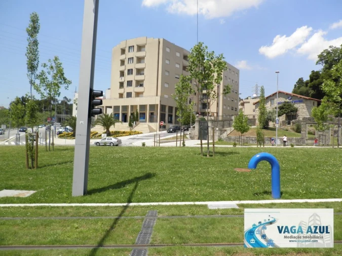 Loja para Arrendamento em Rio Tinto Foto 18