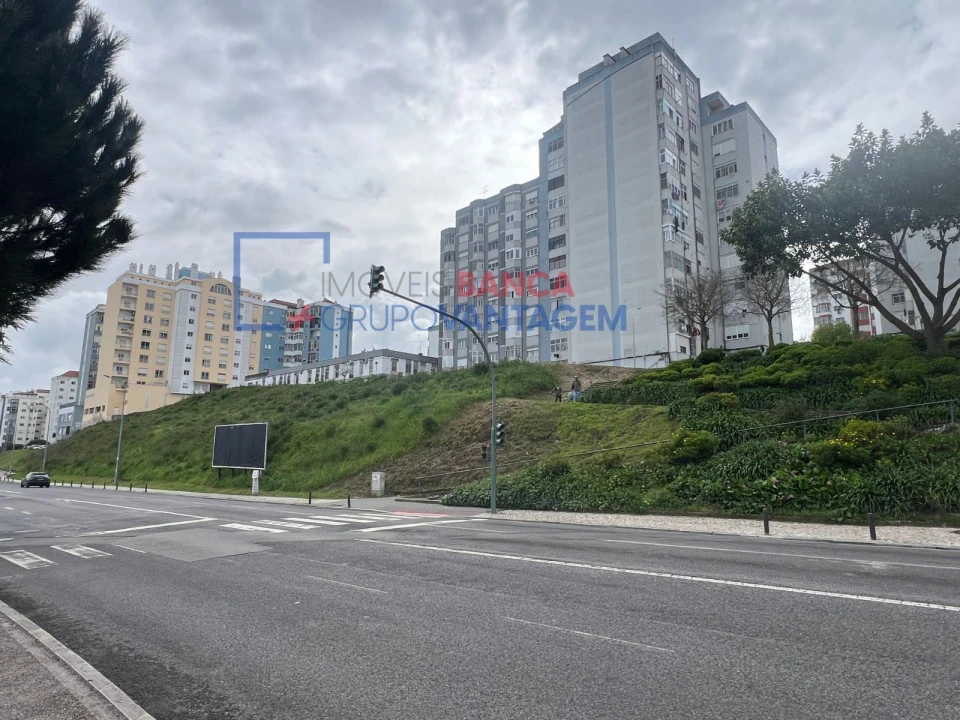 Apartamento T1 para Venda em Águas Livres Foto 7