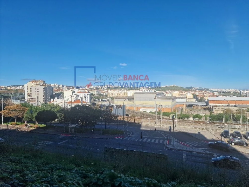 Apartamento T1 para Venda em Águas Livres Foto 9