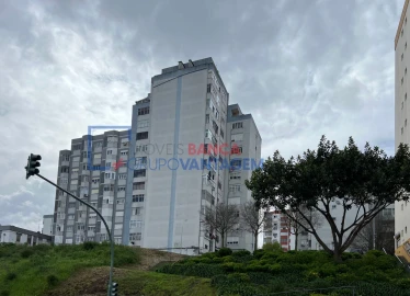 Apartamento T1 para Venda em Águas Livres