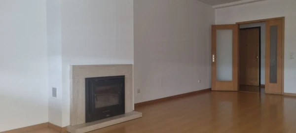 Apartamento T2 para Venda em Ermesinde