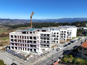 Apartamento T3 para Venda em Vila Cova da Lixa e Borba de Godim
