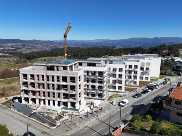 Apartamento T3 para Venda em Vila Cova da Lixa e Borba de Godim