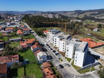 Apartamento T3 para Venda em Vila Cova da Lixa e Borba de Godim