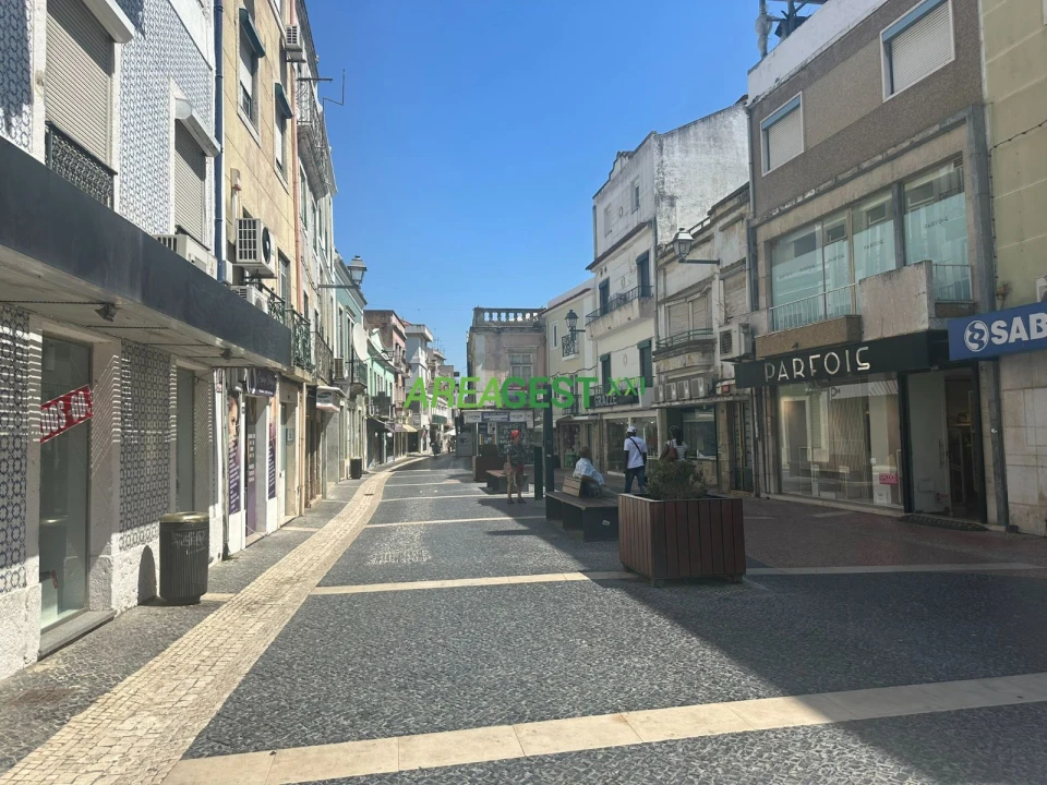 Loja para Venda em Vila Franca de Xira Foto 9