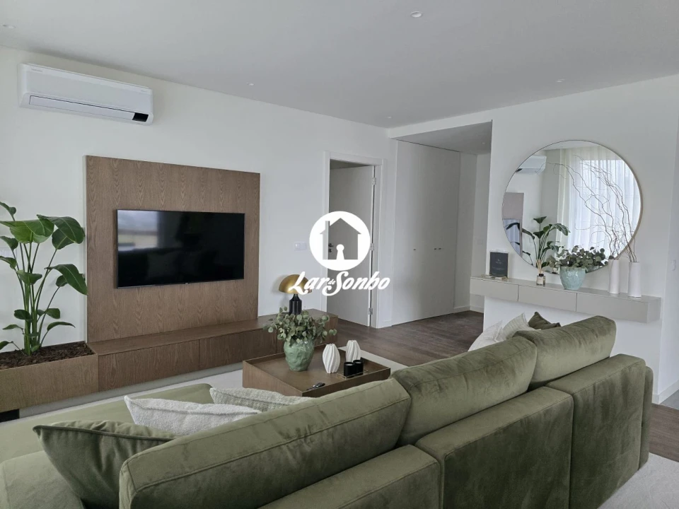 Apartamento T2 para Venda em Cidade da Maia Foto 3