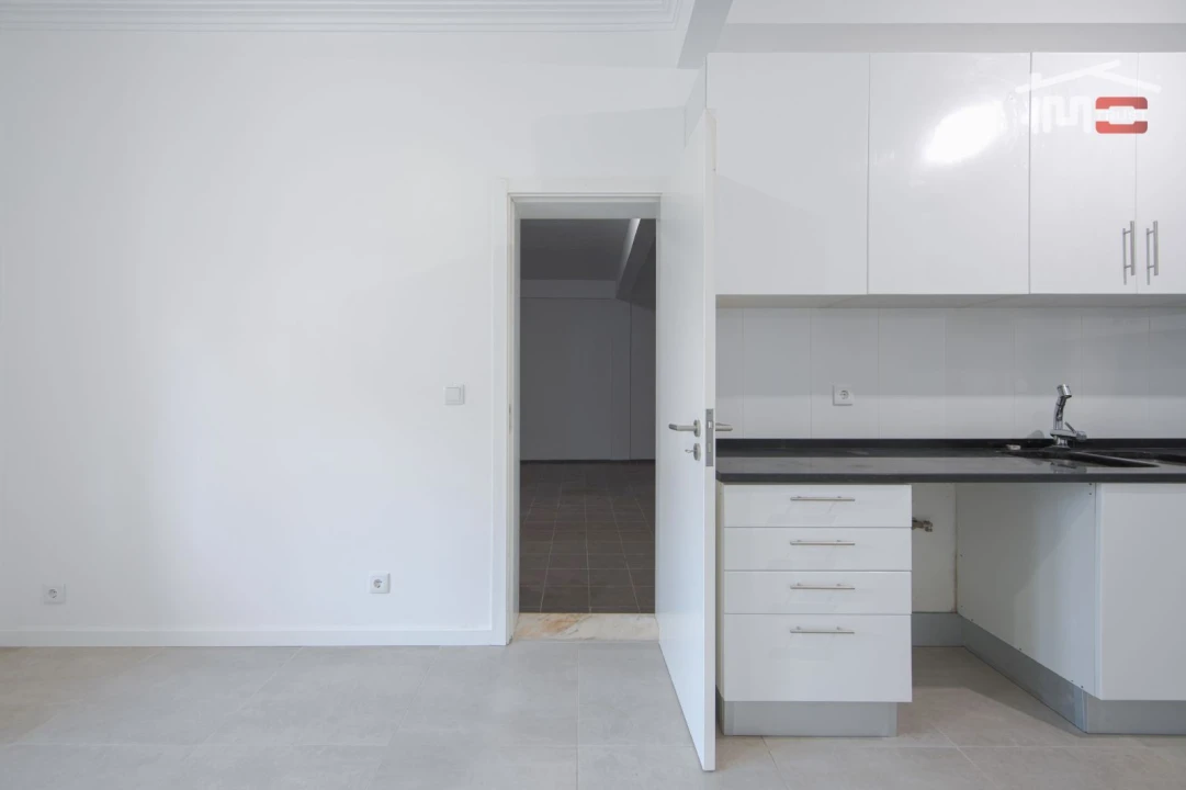 Moradia T4 para Venda em Queluz e Belas Foto 11