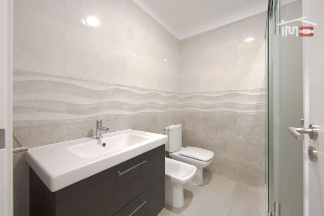 Moradia T4 para Venda em Queluz e Belas Foto 29