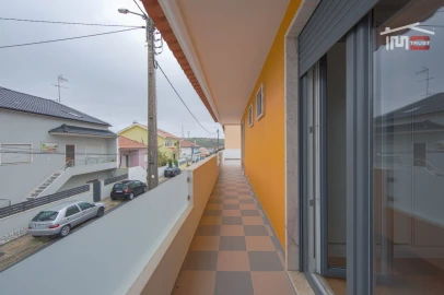 Moradia T4 para Venda em Queluz e Belas
