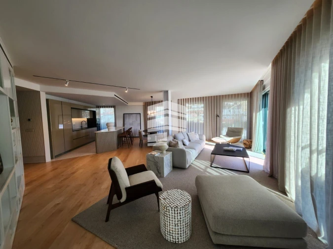 Apartamento T2 para Venda em Funchal (Se) Foto 14