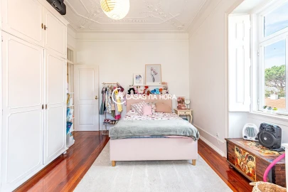 Moradia T17 para Venda em Cascais e Estoril