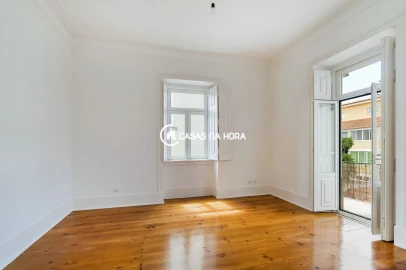 Moradia T17 para Venda em Cascais e Estoril