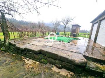 Moradia T4 para Venda em Panque