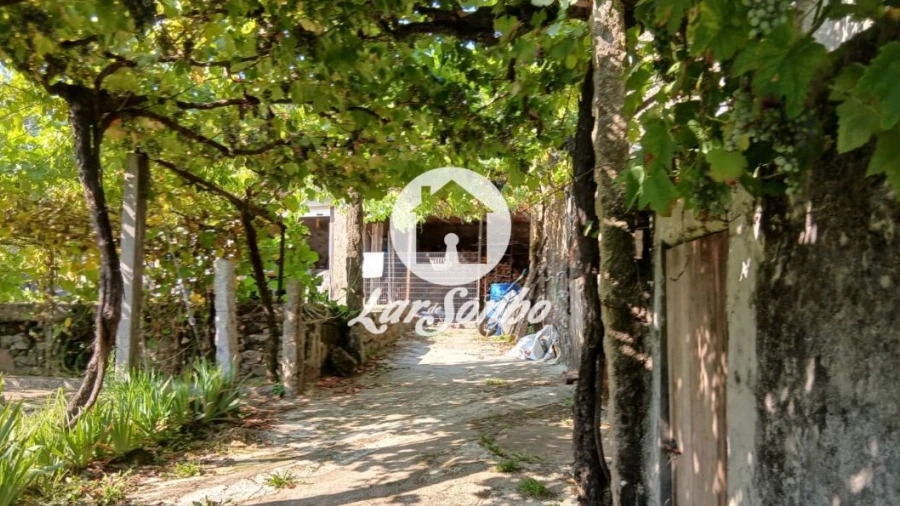 Moradia T4 para Venda em Alheira e Igreja Nova