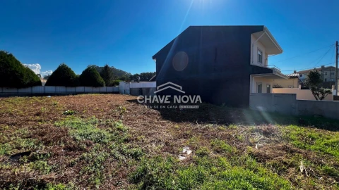 Terreno P/ Prédio para Venda em Mafamude e Vilar do Paraíso