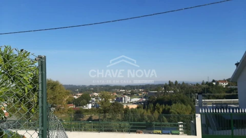 Terreno para Venda em Arcozelo
