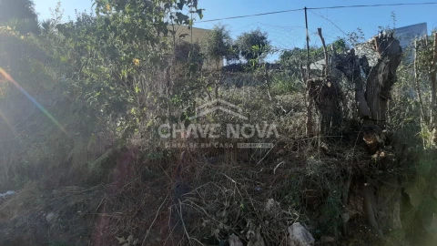 Terreno para Venda em Arcozelo