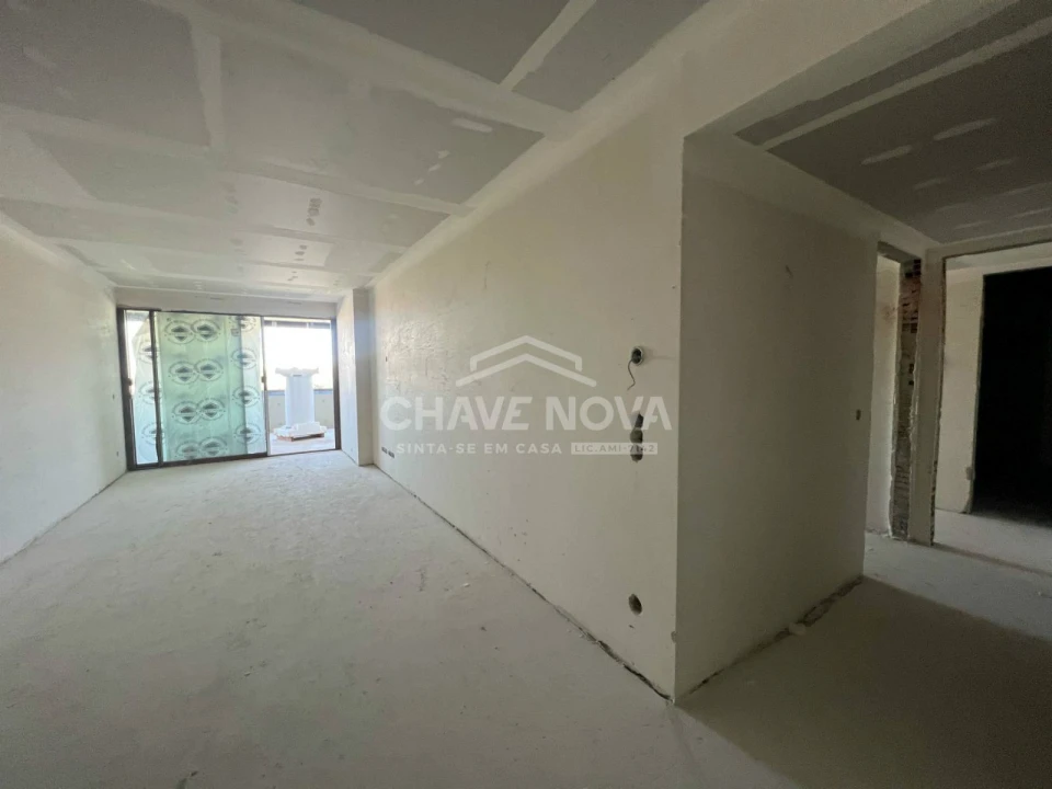 Apartamento T2 para Venda em Arcozelo Foto 4