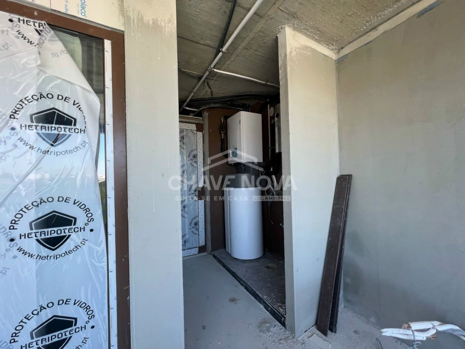 Apartamento T2 para Venda em Arcozelo Foto 21