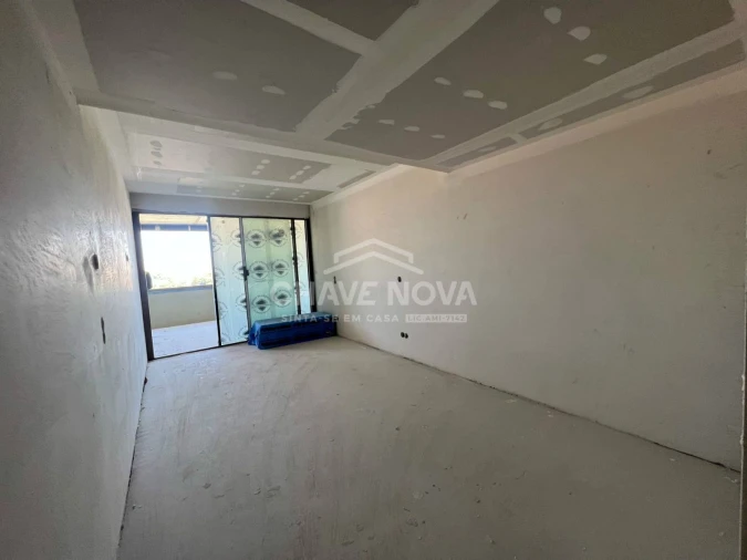 Apartamento T2 para Venda em Arcozelo Foto 18